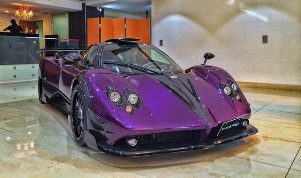 За този автомобил Pagani Zonda Zozo не се знае много, освен че милиардерът го е поръчал през 2015 г. и е изграден на базата на Pagani Zonda 760. В тайна са параметрите на двигателя, ускорението и максималната скорост, за разлика от индивидуалната цветова комбинация отвътре и отвън.